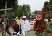 Inmigrantes desesperados huyen de EEUU a Canadá estados unidos