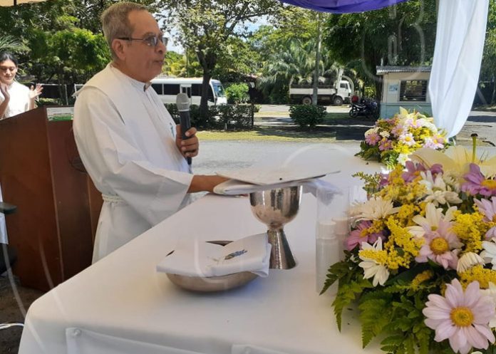 misa-campesina-difunto-1 nicaragua