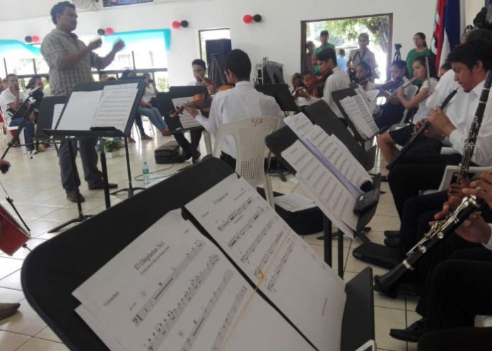 mn_H4vS2A9 orquesta sinfonica