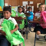 Comunidad educativa recibió maletines y paquetes escolares en Jalapa nicaragua