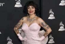 Mon Laferte reivindica lucha social de Chile en los Grammy nicaragua