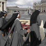 Vaticano absuelve a sacerdote de abusos sexuales a una exmonja vaticano