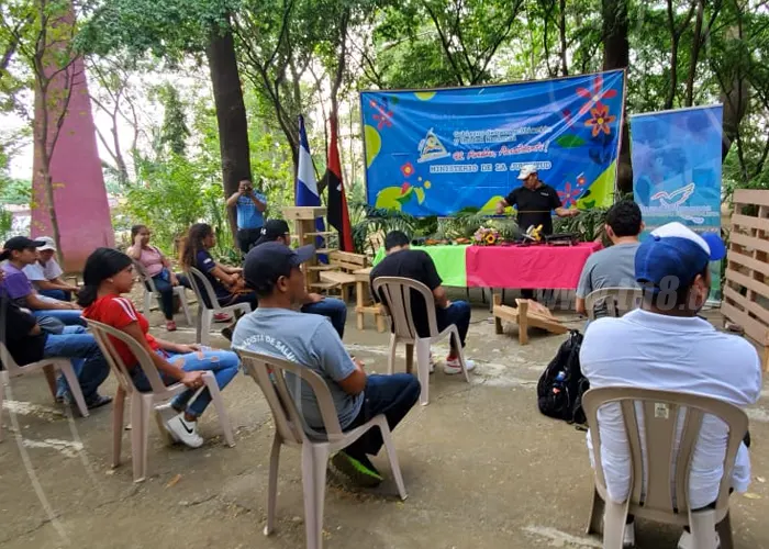 Impulsan en los jóvenes la utilización de materiales reciclables nicaragua