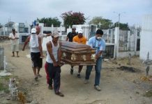 Lo desentierran al escuchar supuestos gritos en la tumba colombia