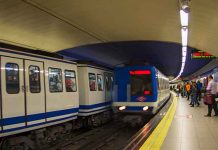 Hombre propina fuerte bofetada a una mujer en el metro de Barcelona barcelona, mujer, violencia, metro,
