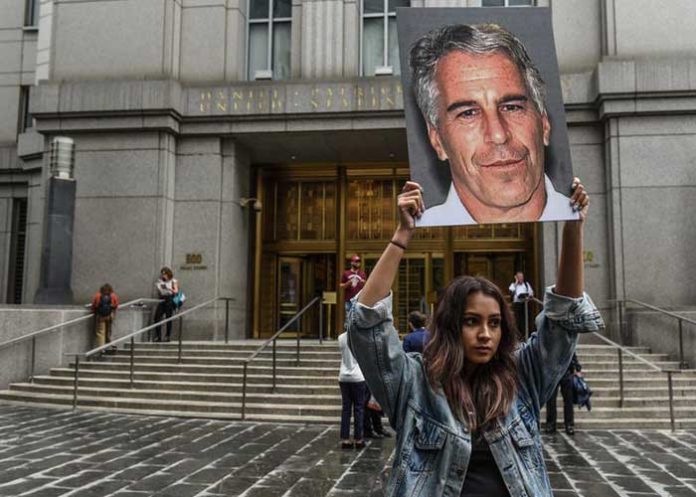 mujer-acusa-jeffrey estados unidos