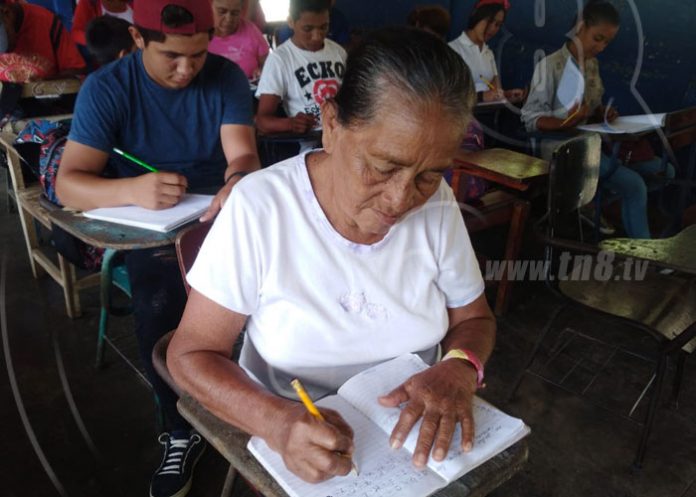 mujer-estudios-tipitapa-03 nicaragua