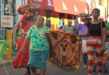 Marchan celebrando a la mujer de Masaya masaya