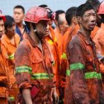 Murió uno de los mineros atrapados en una mina de oro en China china