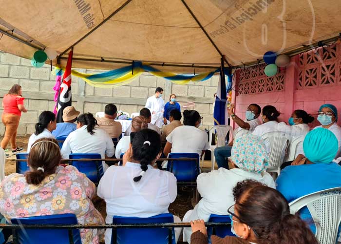 muro-salud-managua-1 nicaragua