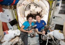 Por primera vez, dos mujeres realizan una caminata espacial nasa