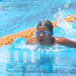 Niños y niñas se destacan en competencia de natación en Managua nicaragua