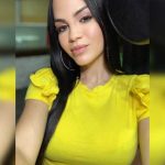 Natti Natasha confunde a sus fans mostrando misterioso bulto en su bikini republica dominicada