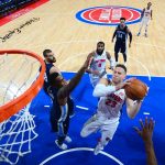 Griffin anota 24 en debut victorioso con Pistons