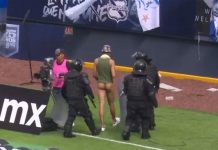 El ‘negro de WhatsApp’ invade la cancha en un partido de fútbol mexico