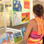 Niñez nicaragüense expone pinturas por el Día de la Mujer nicaragua