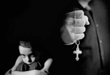 Los 6 escalofriantes relatos de niños abusados por «sacerdotes depredadores» estados unidos
