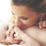 Los besos de la madre pueden curar casi todo padres