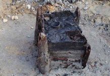 Arqueólogos anuncian haber encontrado pozo de madera más antiguo republica checa