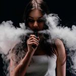 El vapeo ligado a enfermedades crónicas de pulmón como el cigarro común primer estudio