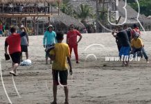 Veraneantes disfrutan de las refrescantes playas de Masachapa y Pochomil turistas