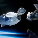 La nave Crew Dragon de SpaceX llega a la Estación Espacial Internacional estacion espacial