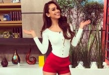 Yanet García graba mientras se baña y manosea sus encantos (VIDEO)