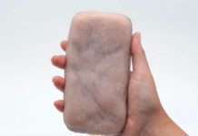 Crean carcasa para celular con piel humana artificial Skin-On