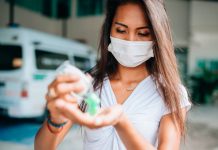 Lo que los padres deben saber para proteger a su familia del COVID-19 oms