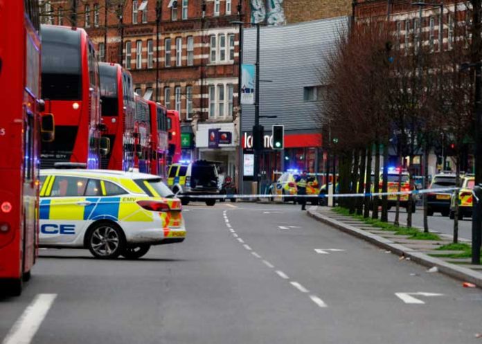 nota-4_ChslkPt londres