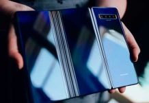 TCL prepara un extraño teléfono plegable con tres pantallas «en zeta»