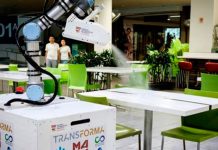 Robot desinfectante contra el coronavirus es probado en Singapur pandemia