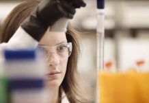 Muestran resultados esperanzadores en vacuna para el coronavirus moderna inc