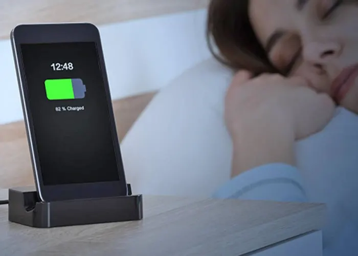 ¿Dejas tu teléfono cargando toda la noche? Ten mucho cuidado usuarios
