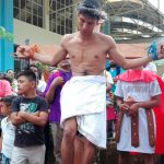 Católicos participan de Viacrucis en el departamento de Nueva Guinea nueva guinea