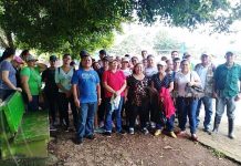 Recorrido concientizando a la población para que no tiren basura nicaragua