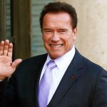 Arnold Schwarzenegger, el nuevo samaritano de los ancianos arnold schwarzenegger