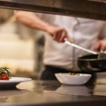 El comercio de carne de perro y gato expande la rabia en Asia, denuncian ONG aumento