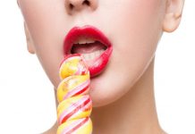 Cómo evitar que te duela la mandíbula después de practicar sexo oral parejas