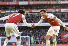 City cae de local y Arsenal gana en regreso de Ozil inglaterra
