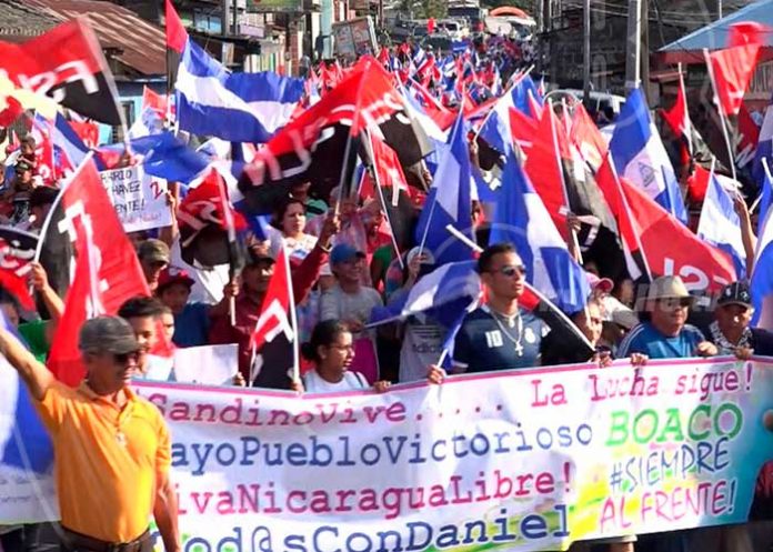 marcha en celebracion