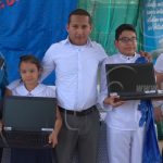 Entregan computadoras laptops a escuelas de primaria en Ocotal entrega