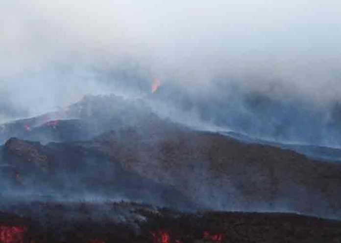 guatemala, volcan pacaya, lava, erupcion,
