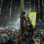 Miles de capitalinos en la fiesta tradicional del palo lucio nicaragua