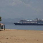 Trasladan a pasajeros del crucero anclado en Panamá por coronavirus panama
