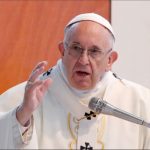 El papa llama a su Iglesia a «tocar» el sufrimiento de las personas europa