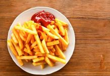 Un niño británico queda ciego por comer únicamente papas fritas