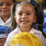 Más de 8 mil paquetes escolares llevan sonrisas a niñez en Bluefields nicaragua