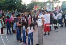 Familias rebosaron parques de Managua en último sábado del año
