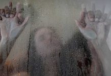 La pareja que tuvo sexo anal para concebir un hijo, y otras insólitas noticias de 2018 tendencia